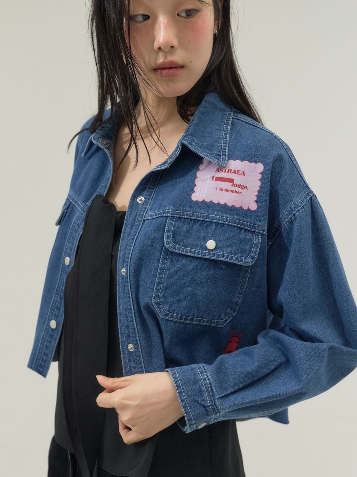 쏘리, 투 머치 러브(SORRY, TOO MUCH LOVE) Cropped Utility Denim Shirt Jacket_Blue