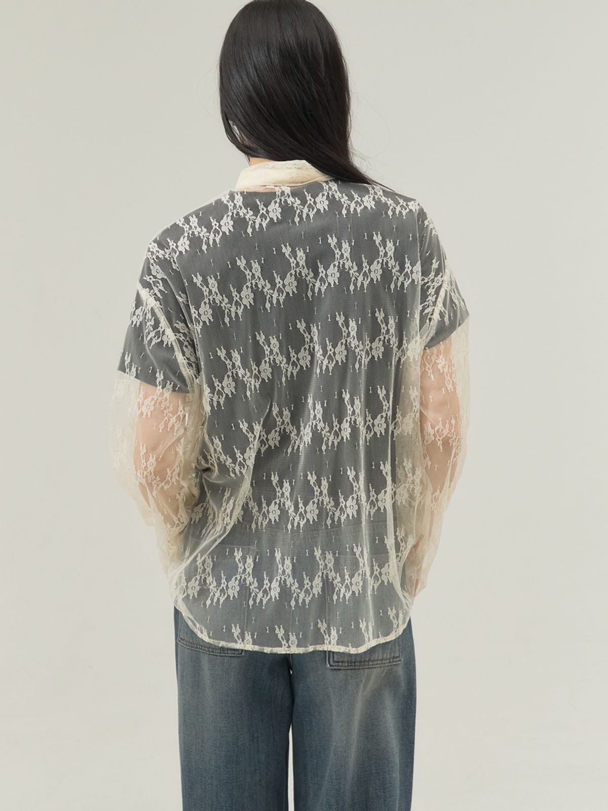 쏘리, 투 머치 러브(SORRY, TOO MUCH LOVE) Sheer Lace Classic Collar Blouse_Cream