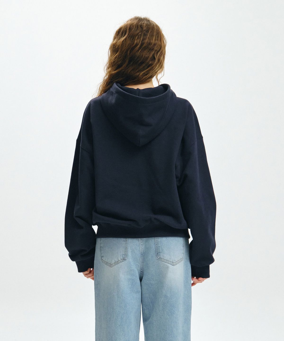 마이스(MAIS) BOUCLE LOGO ZIP-UP HOODIE / NAVY