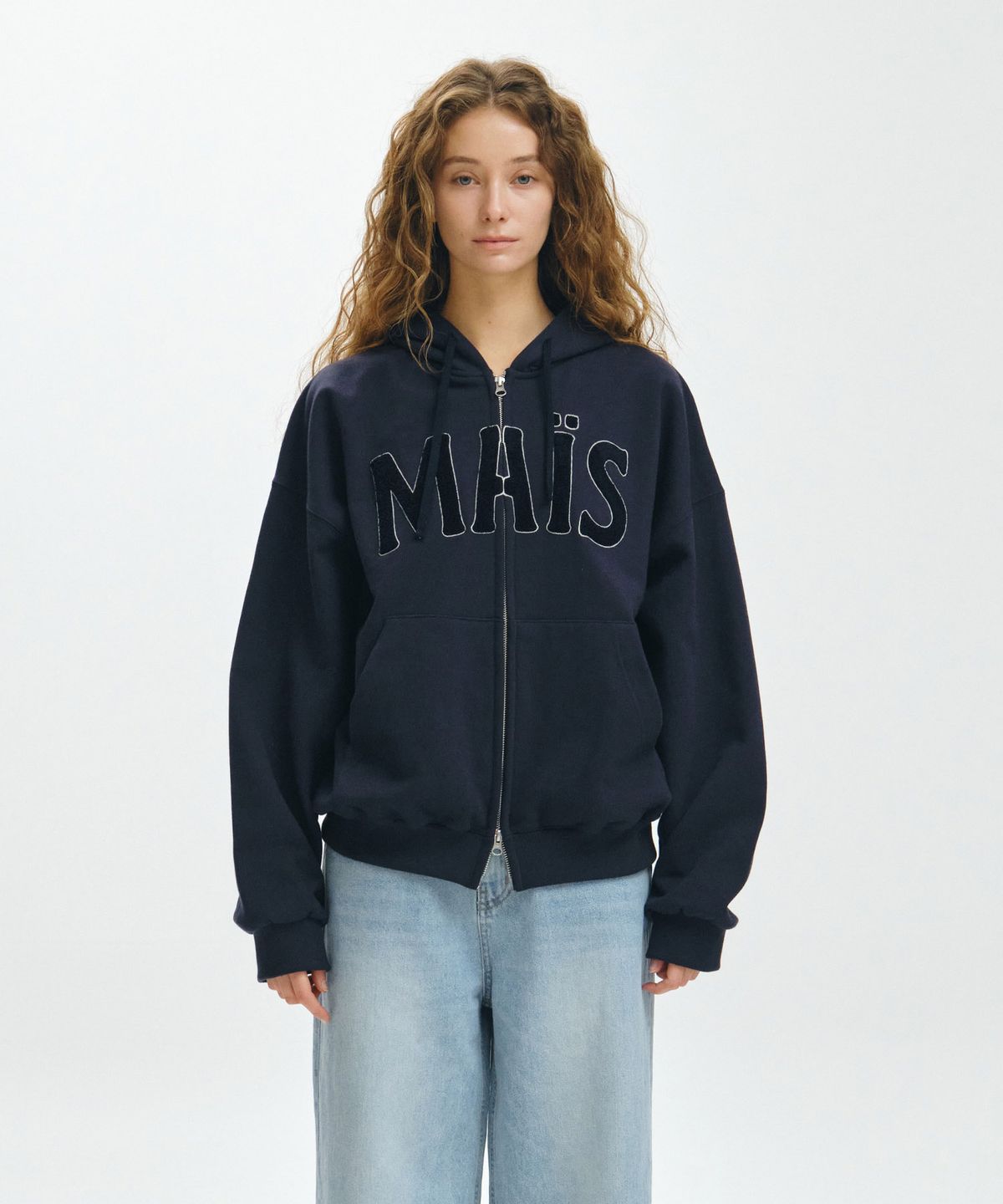 마이스(MAIS) BOUCLE LOGO ZIP-UP HOODIE / NAVY
