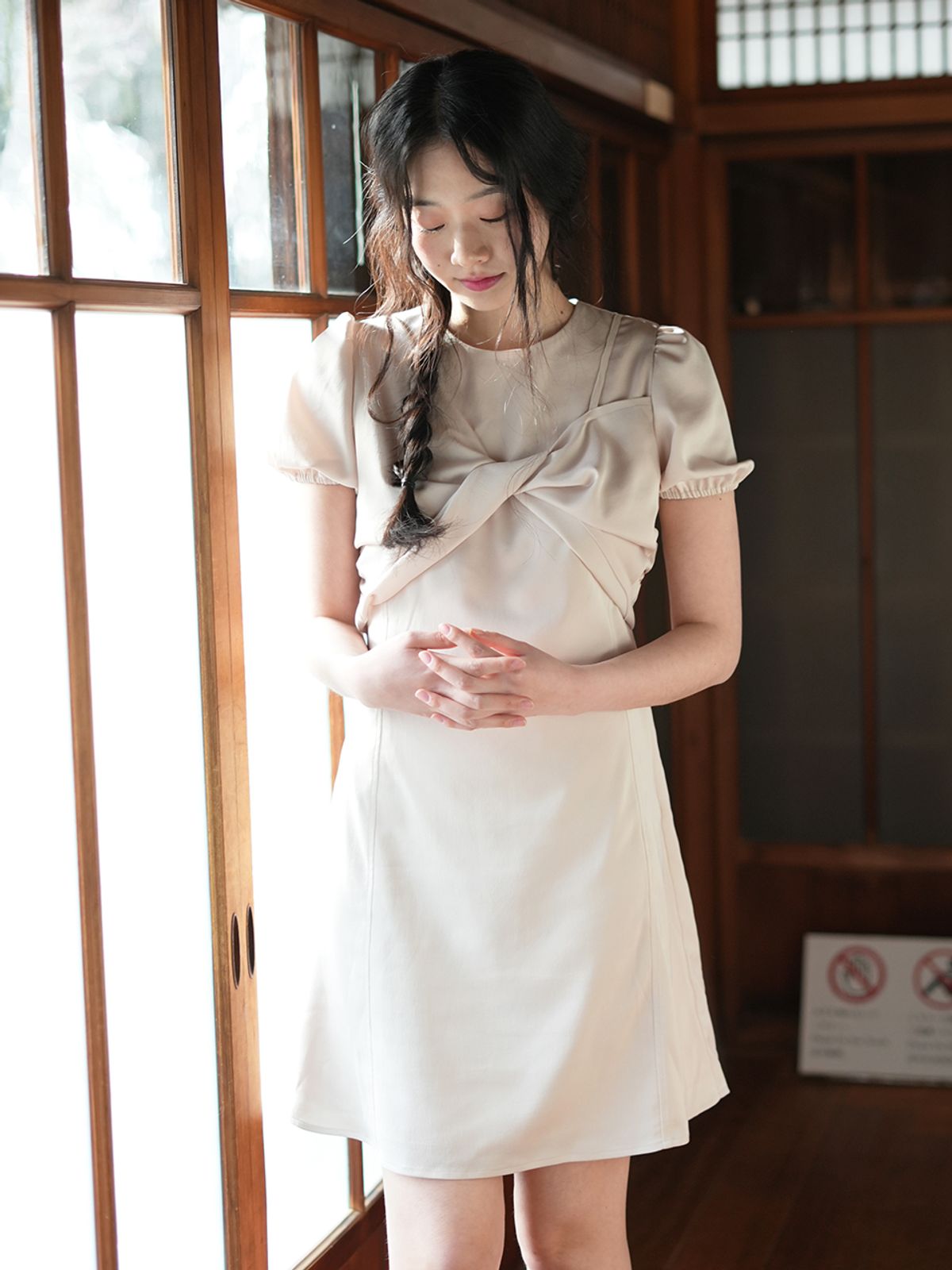 랭앤루(LANGNLU) ROSELLE Twist Mini Dress(로젤)_BEIGE