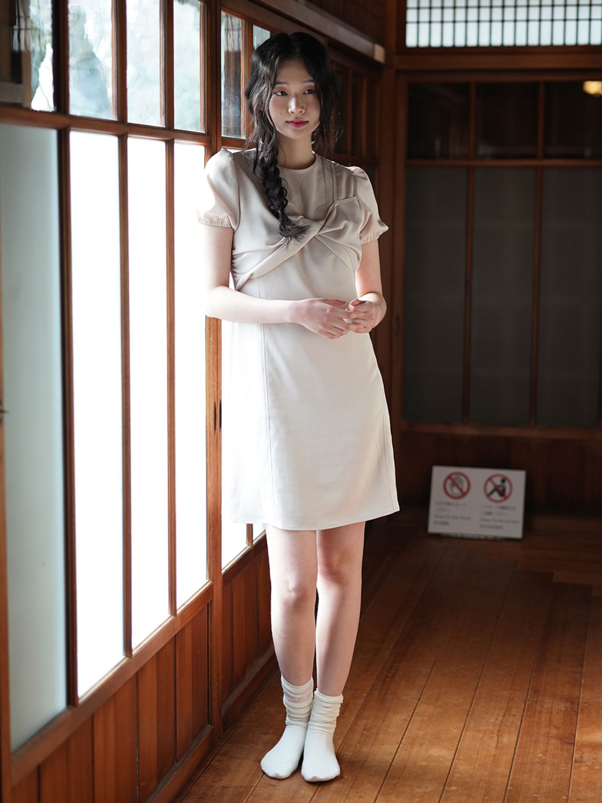 랭앤루(LANGNLU) ROSELLE Twist Mini Dress(로젤)_BEIGE