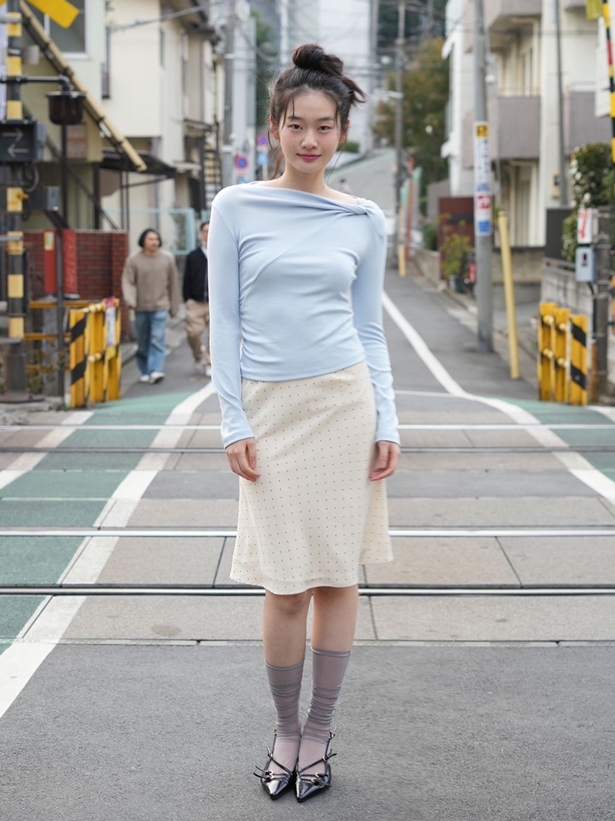 랭앤루(LANGNLU) RAPHY Twist Top(라피)_BLUE