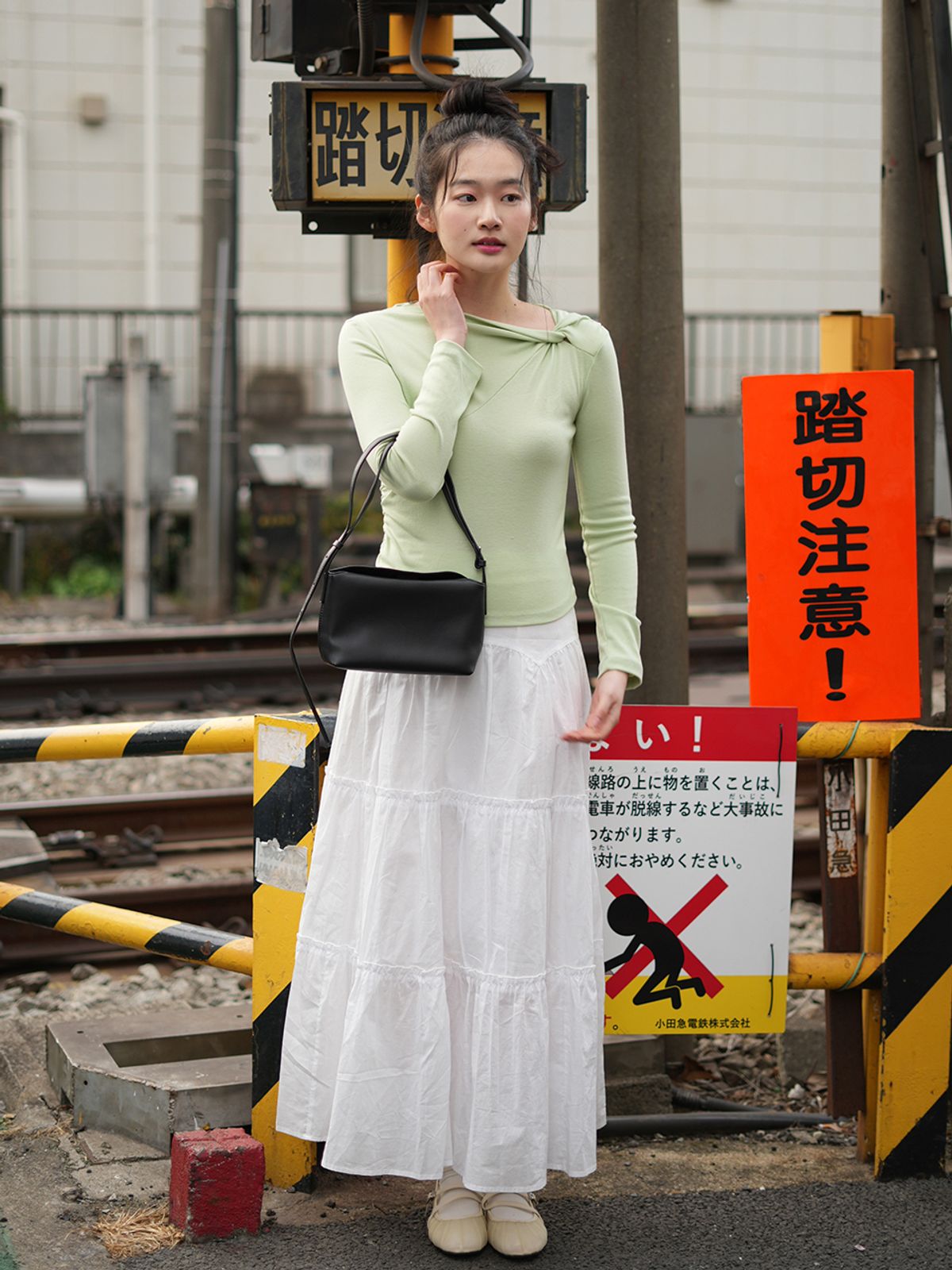랭앤루(LANGNLU) RAPHY Twist Top(라피)_GREEN