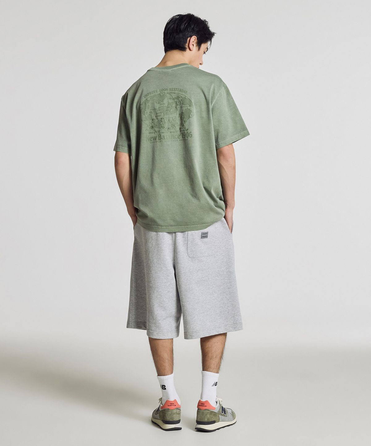 뉴발란스(NEW BALANCE) NBNVG21533 / UNI 에센셜 6부 쇼츠 (M/GRAY)
