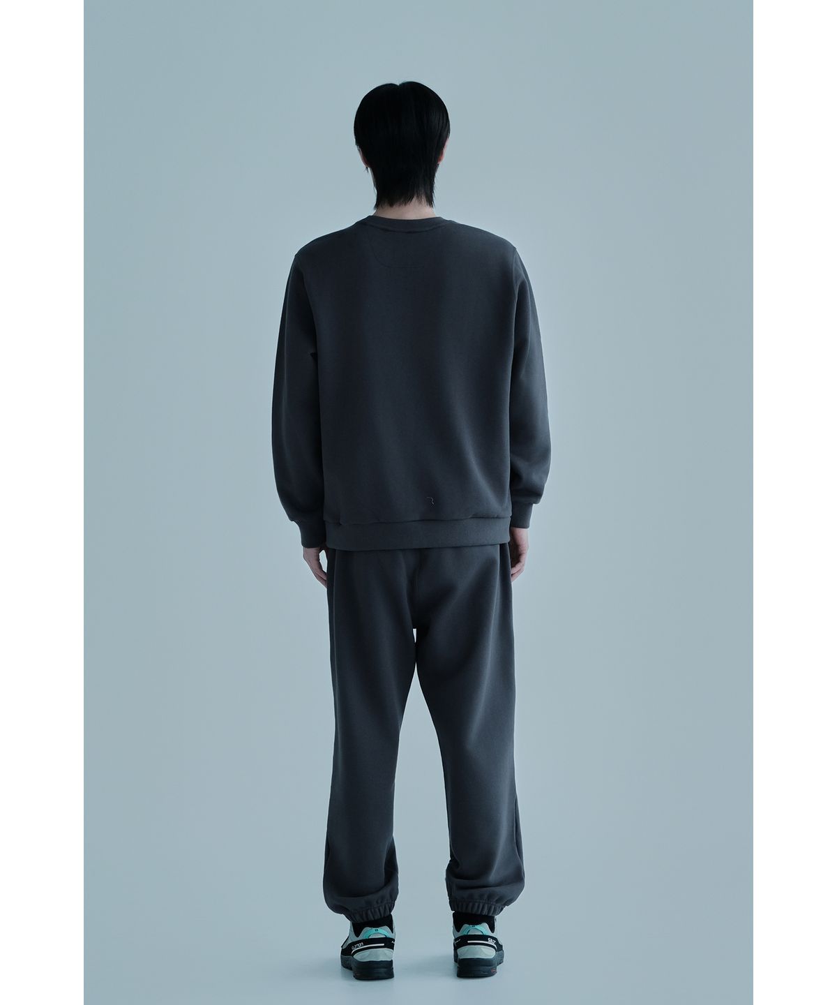 얼스캄에라(EARTH CALM ERA) 내추럴 데일리 스웨트셔츠_차콜
