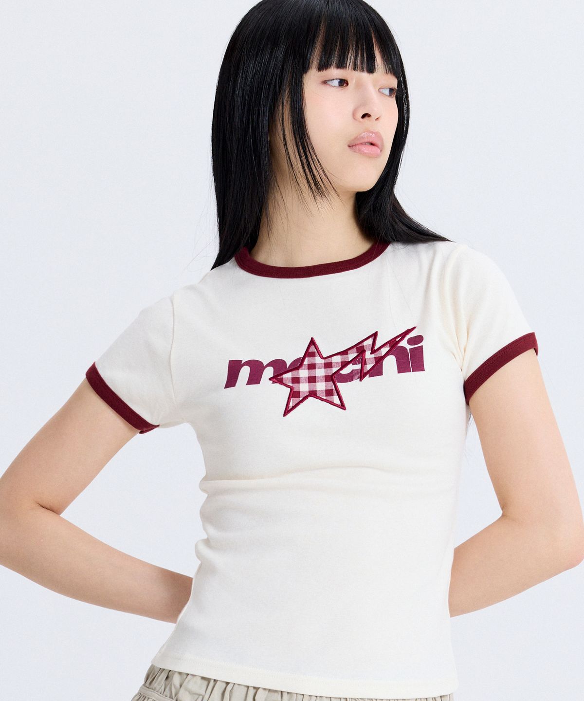 마크니(MACNI) SHOOTING STAR SLIM FIT T-SHIRT IVORY