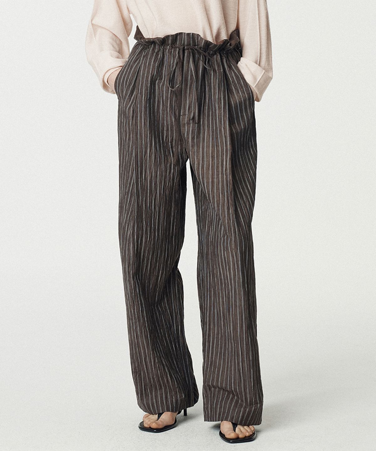우마뭉(UMARMUNG) Japanese Crinkled Linen Draw Waist Pants_Walnut