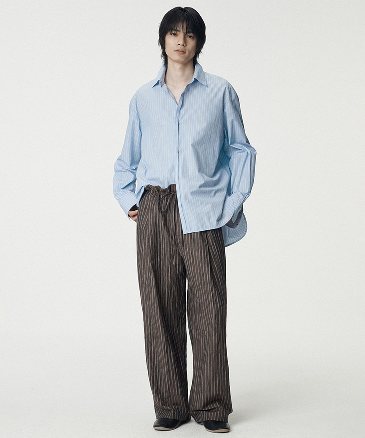 우마뭉(UMARMUNG) Japanese Crinkled Linen Draw Waist Pants_Walnut