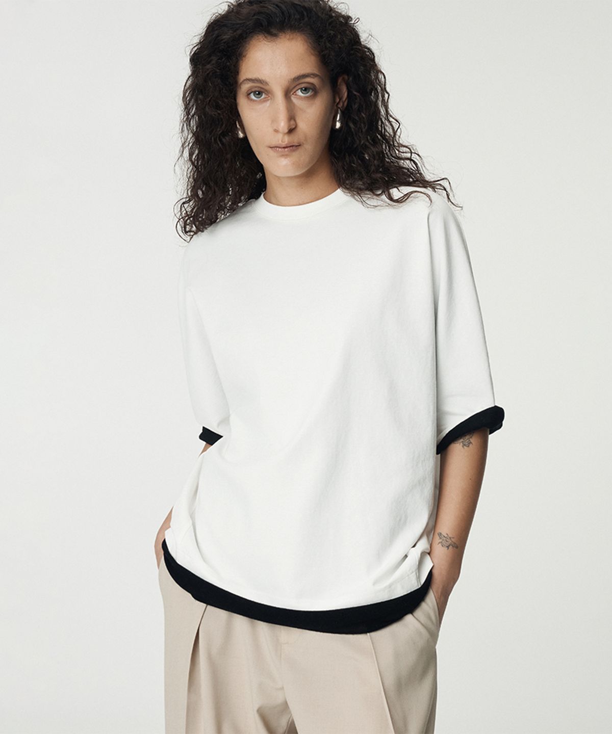 우마뭉(UMARMUNG) Dolman Sleeve Oversized T Shirts_White