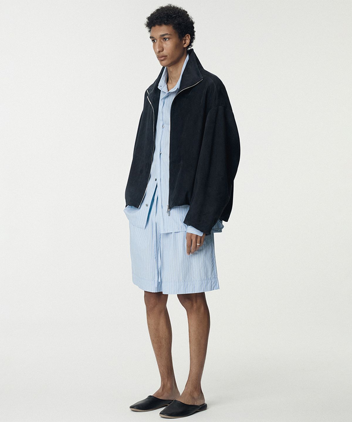 우마뭉(UMARMUNG) Striped Cotton Poplin Shorts_Blue