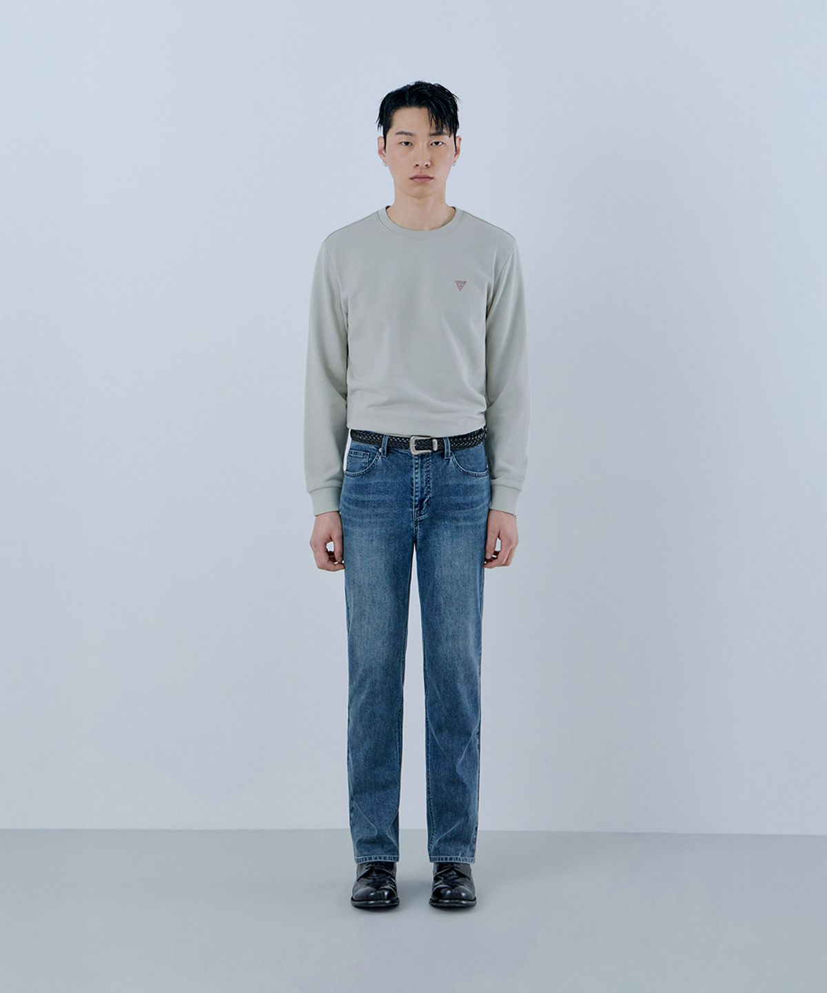 게스(GUESS) [CORE] 1color 남성 D톤 스트레이트 MQ1D9072