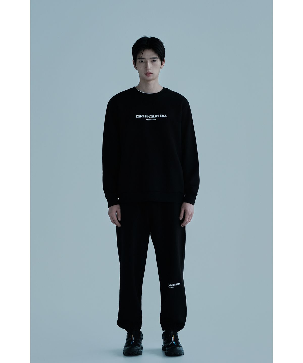 얼스캄에라(EARTH CALM ERA) 내추럴 데일리 스웨트팬츠_블랙