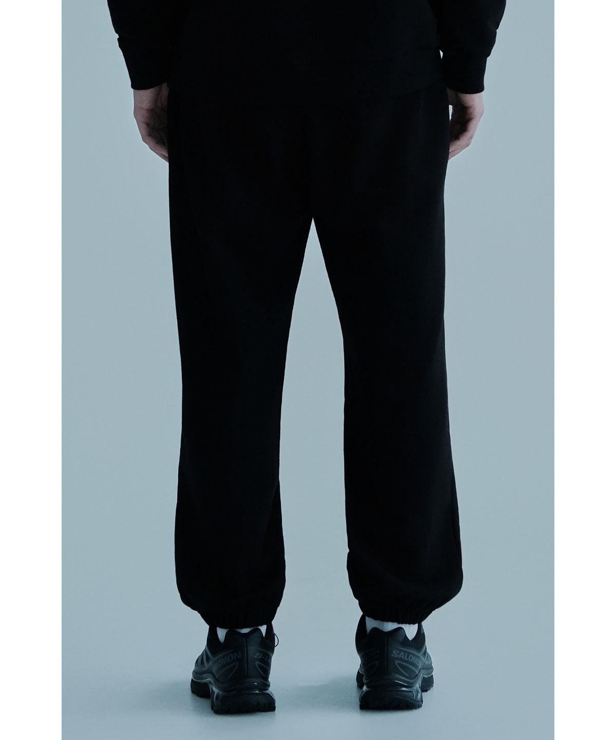 얼스캄에라(EARTH CALM ERA) 내추럴 데일리 스웨트팬츠_블랙