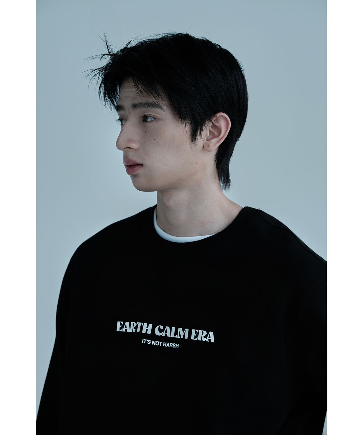 얼스캄에라(EARTH CALM ERA) 내추럴 데일리 스웨트셔츠_블랙