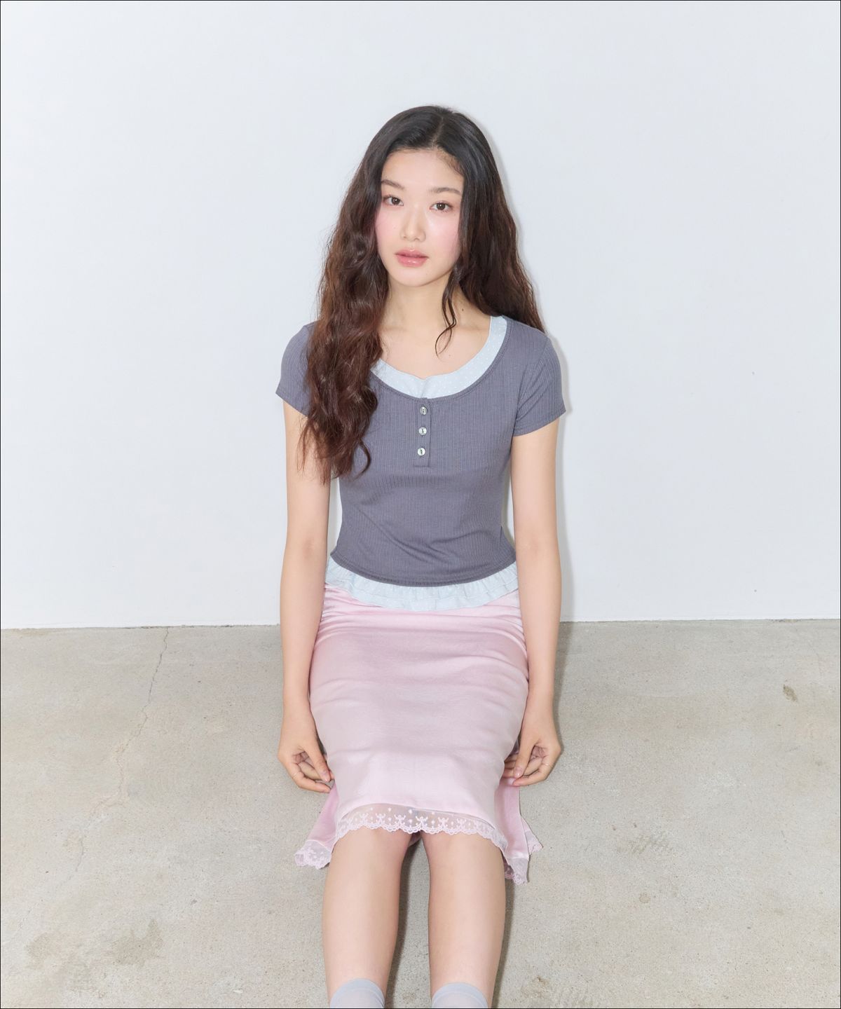 미쏘(MIXXO) 사틴 미디 스커트_MIWWHG426G