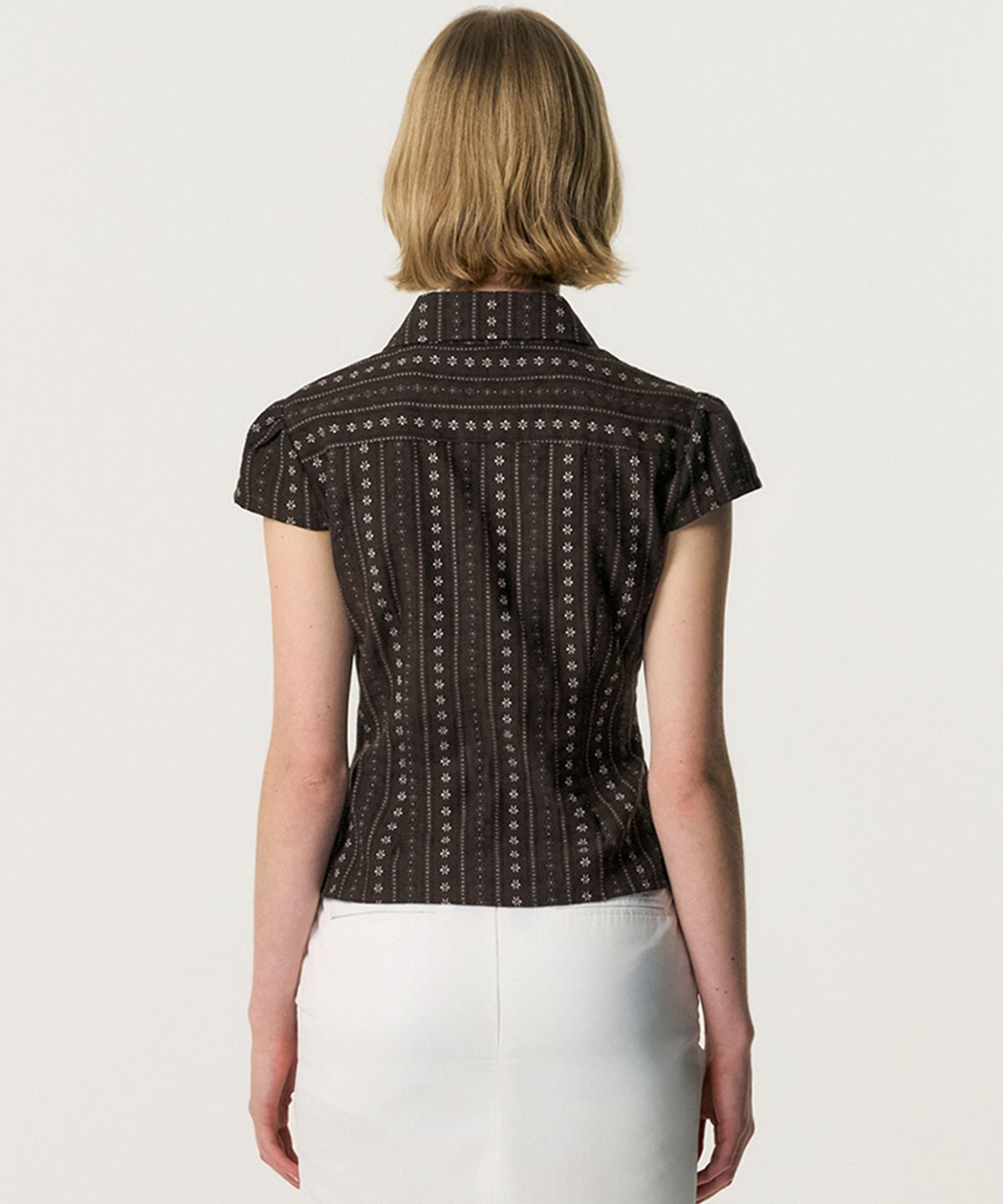 킴지수(KIMZISU) Double-Button Cap Sleeve Shirt_BROWN