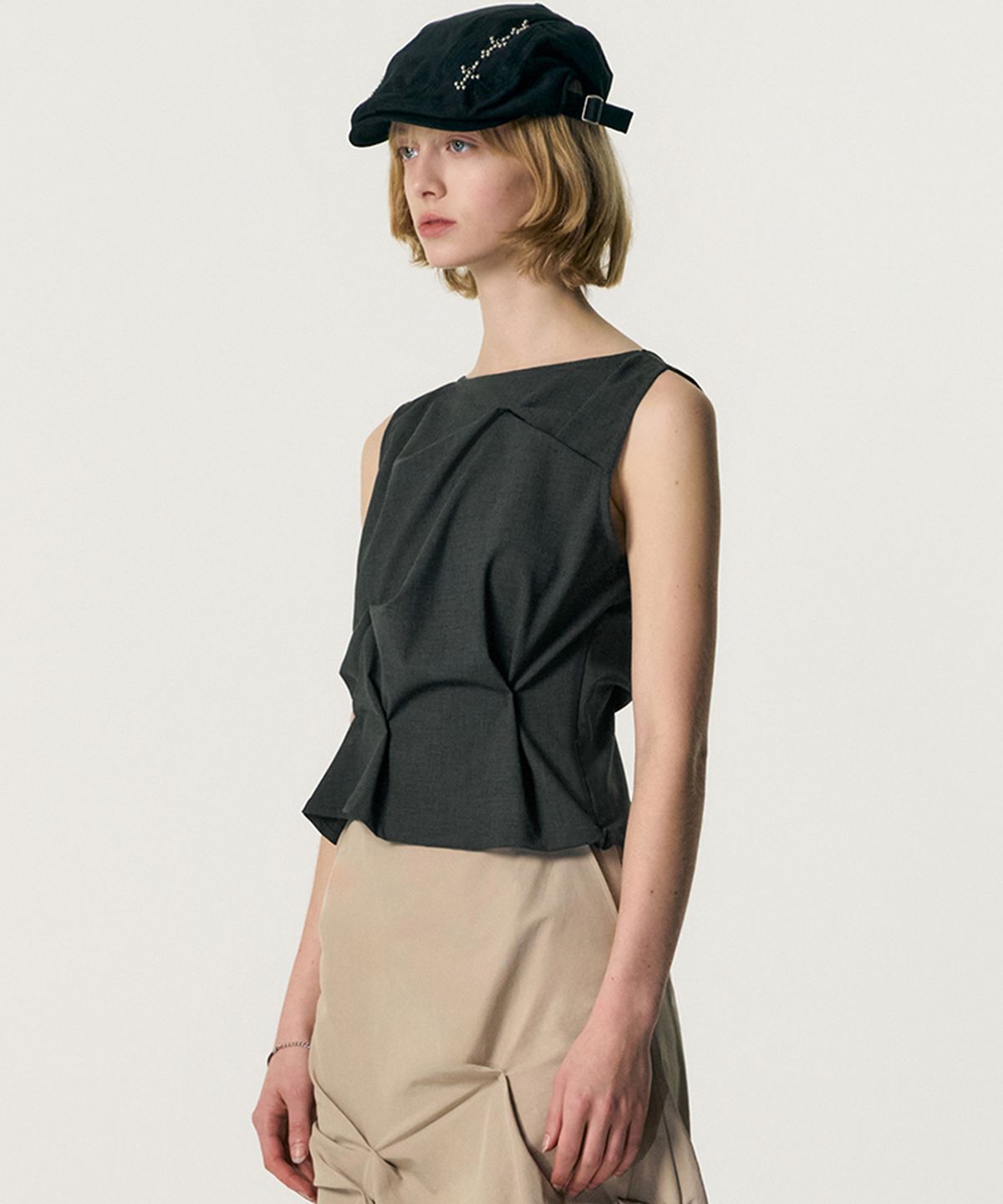 킴지수(KIMZISU) Pinched Sleeveless_DARK GREY