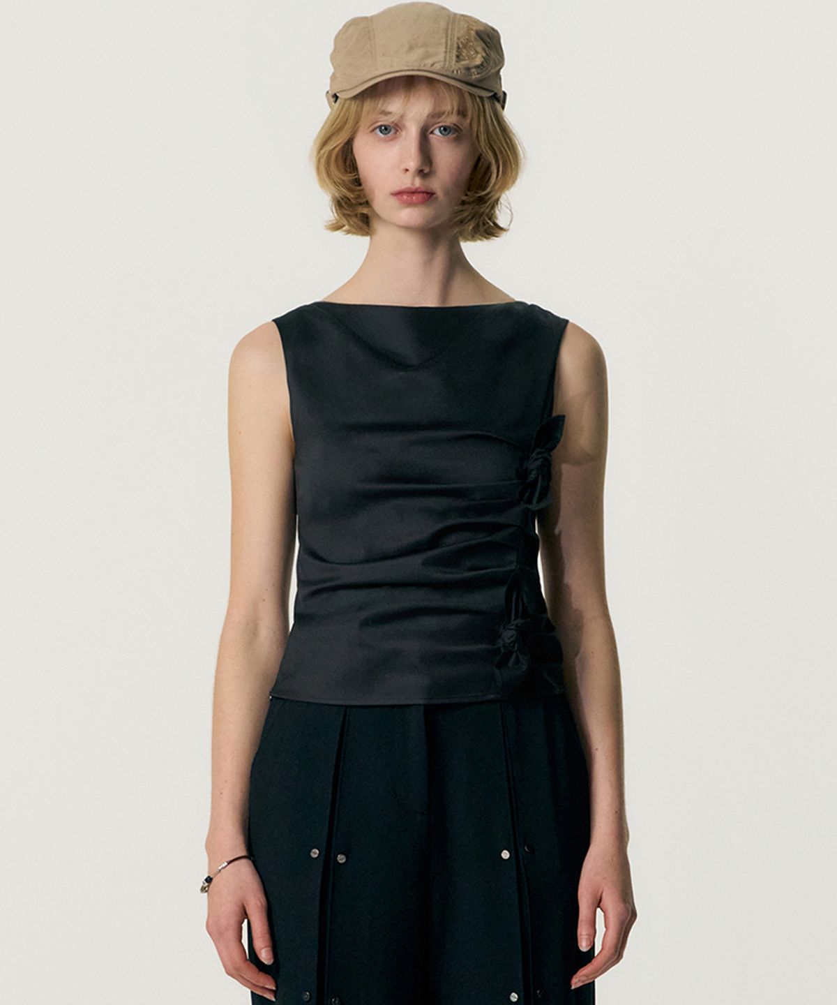 킴지수(KIMZISU) Diagonal Multi-Knot Top_BLACK