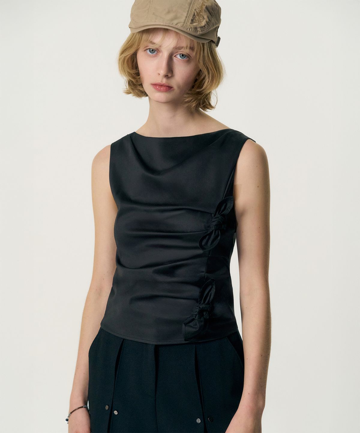 킴지수(KIMZISU) Diagonal Multi-Knot Top_BLACK