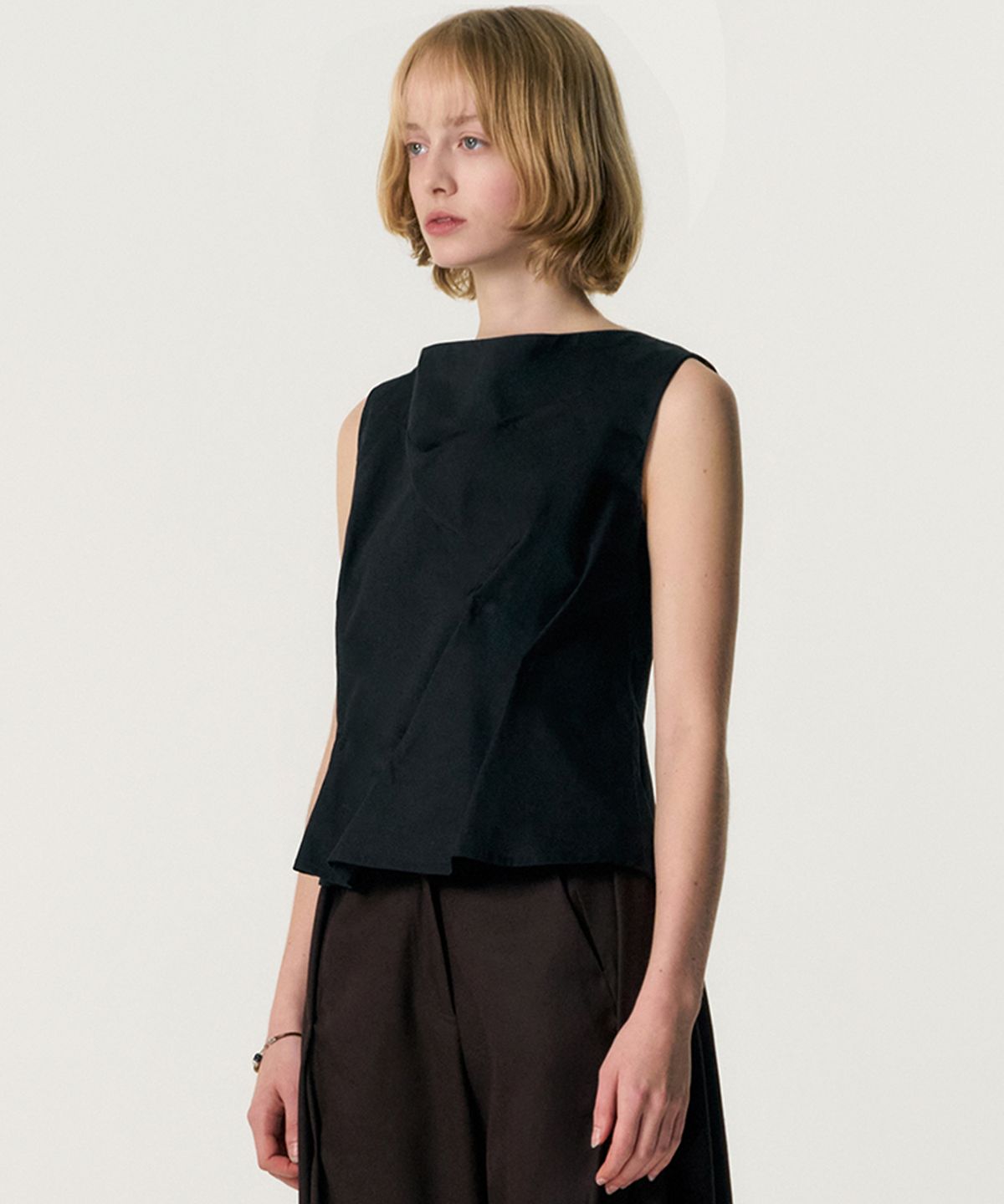 킴지수(KIMZISU) Draped Shell Top_BLACK