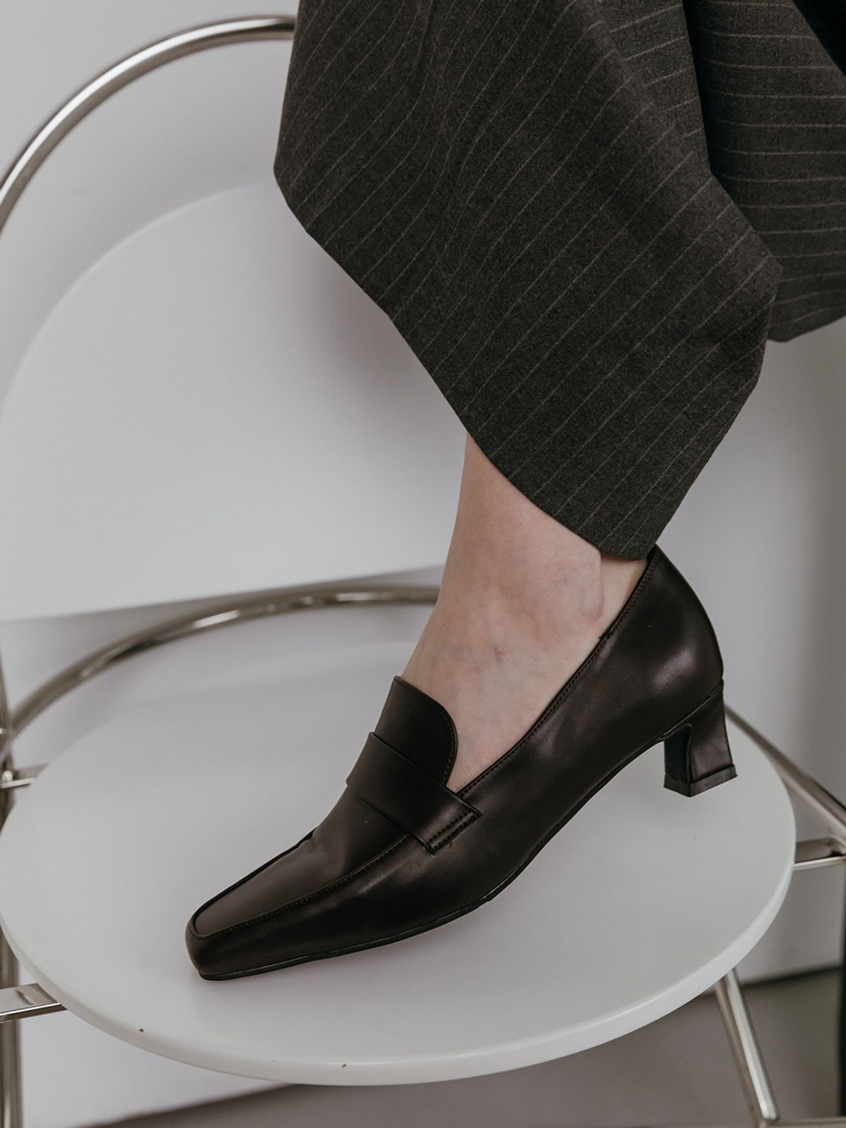 메티에(METIER) me2451-1 모던 클래식 로퍼 펌프스 classic loafer pumps heel (2color)