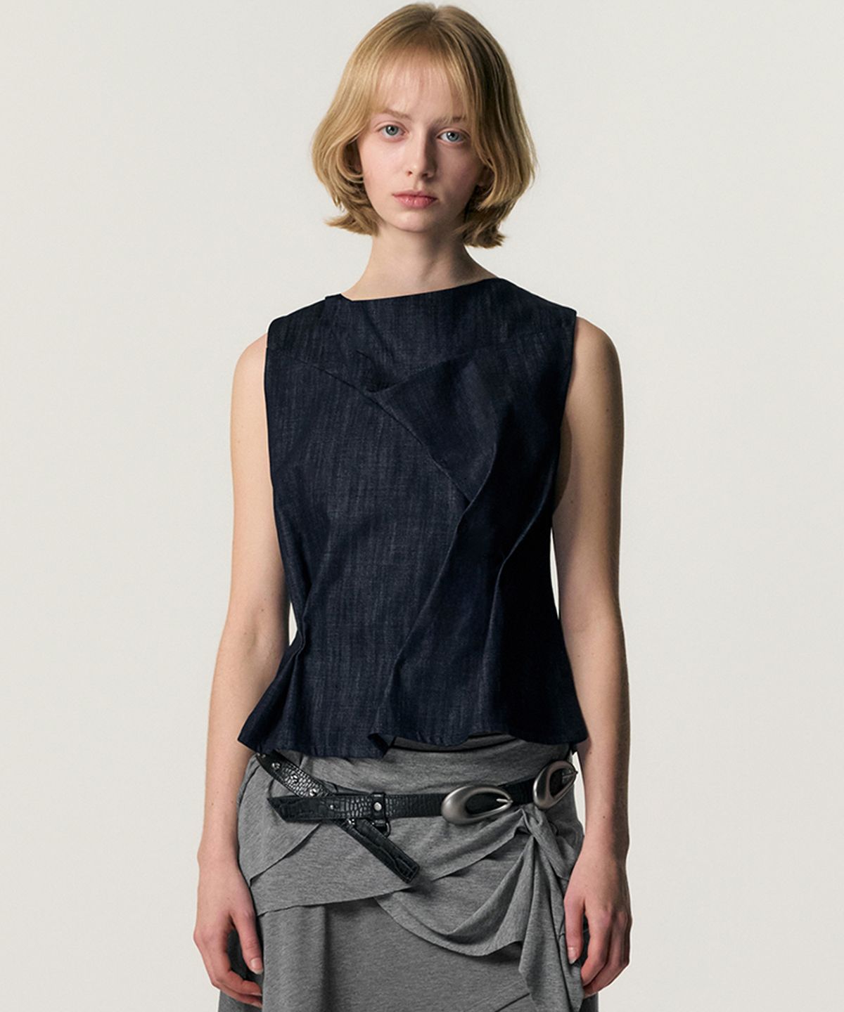 킴지수(KIMZISU) Draped Shell Top_NAVY