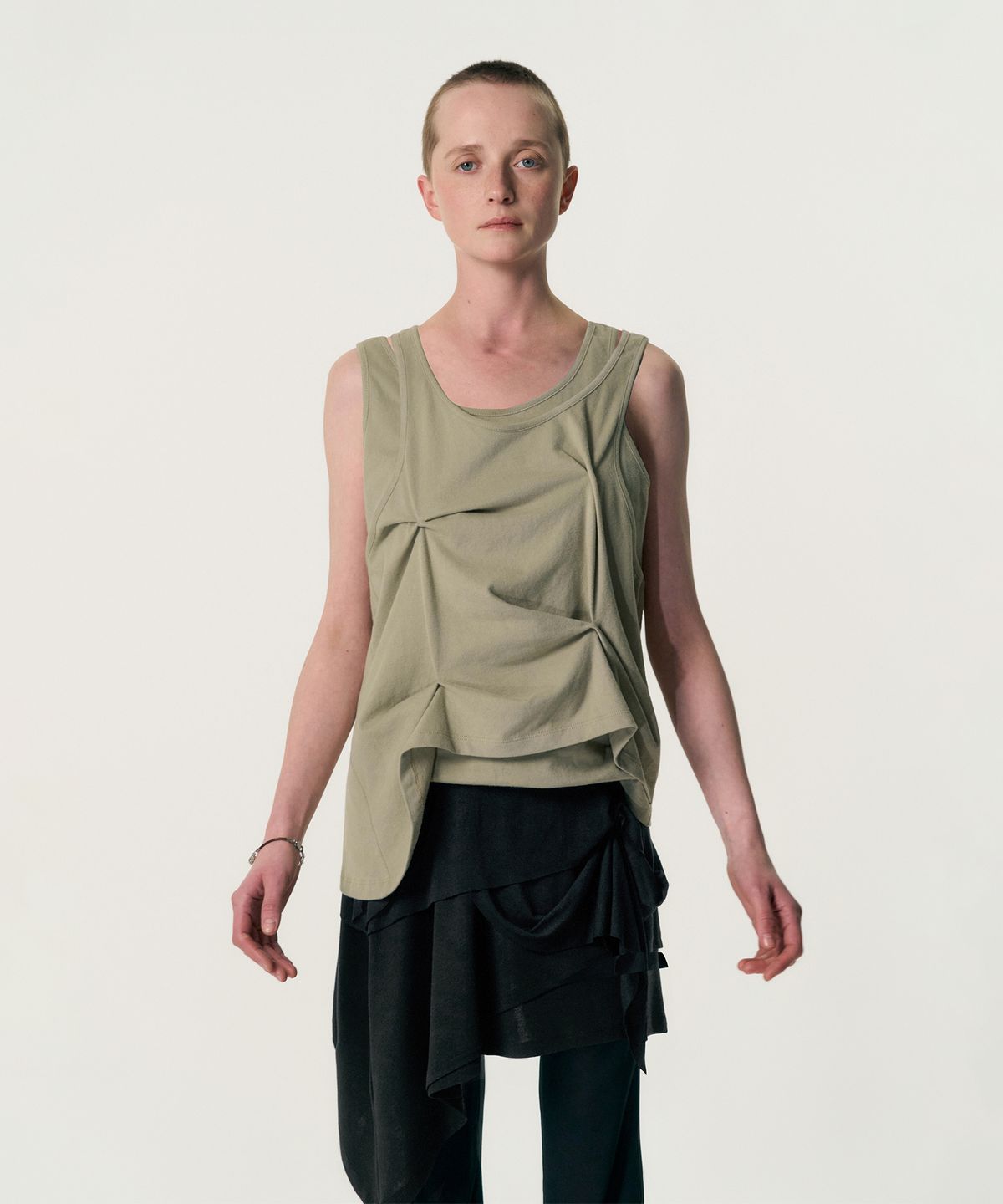 킴지수(KIMZISU) Pinched Layer Tank Top_OLIVE GREEN
