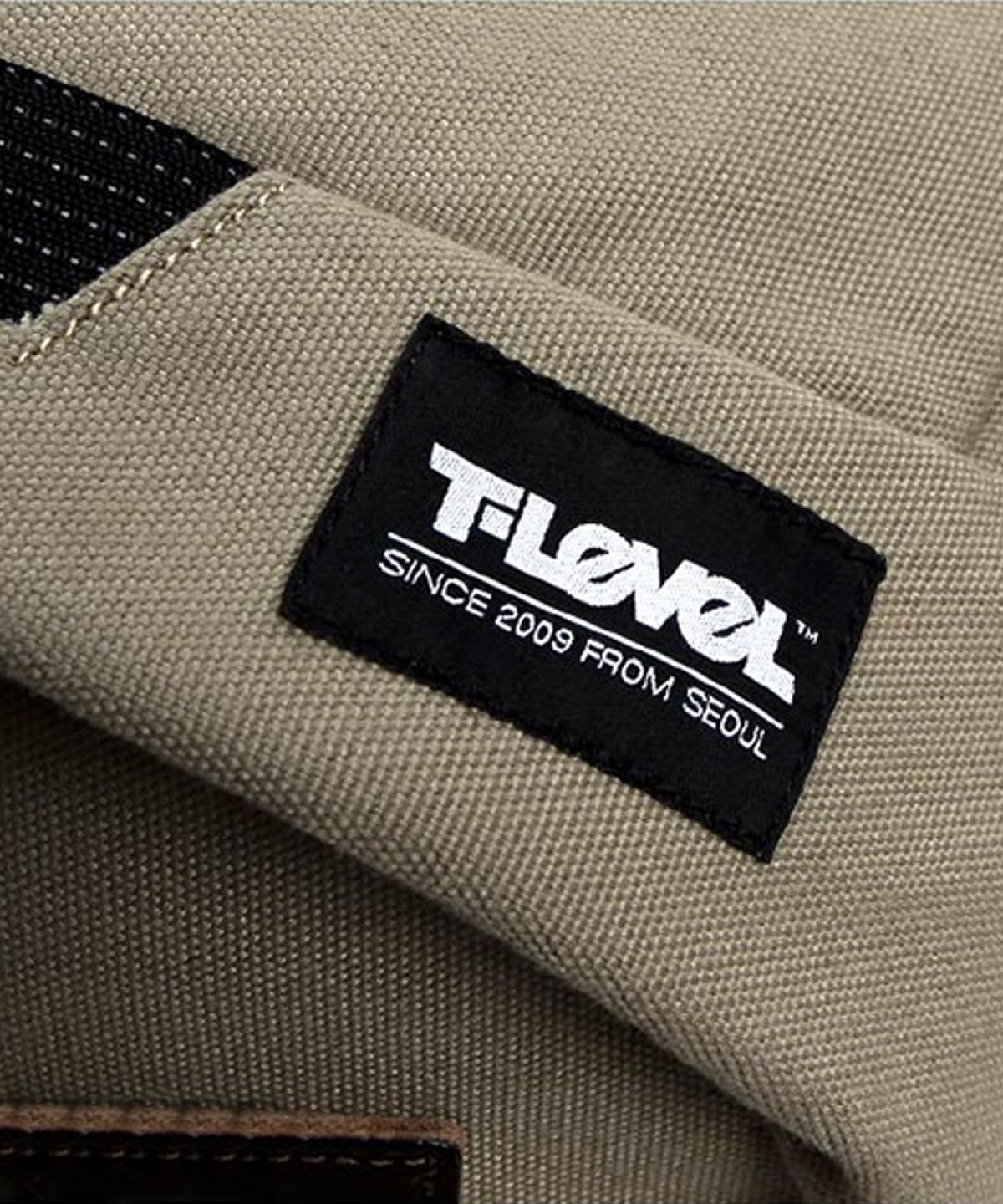 티레벨(T-LEVEL) Uno 28L Backpack Beige