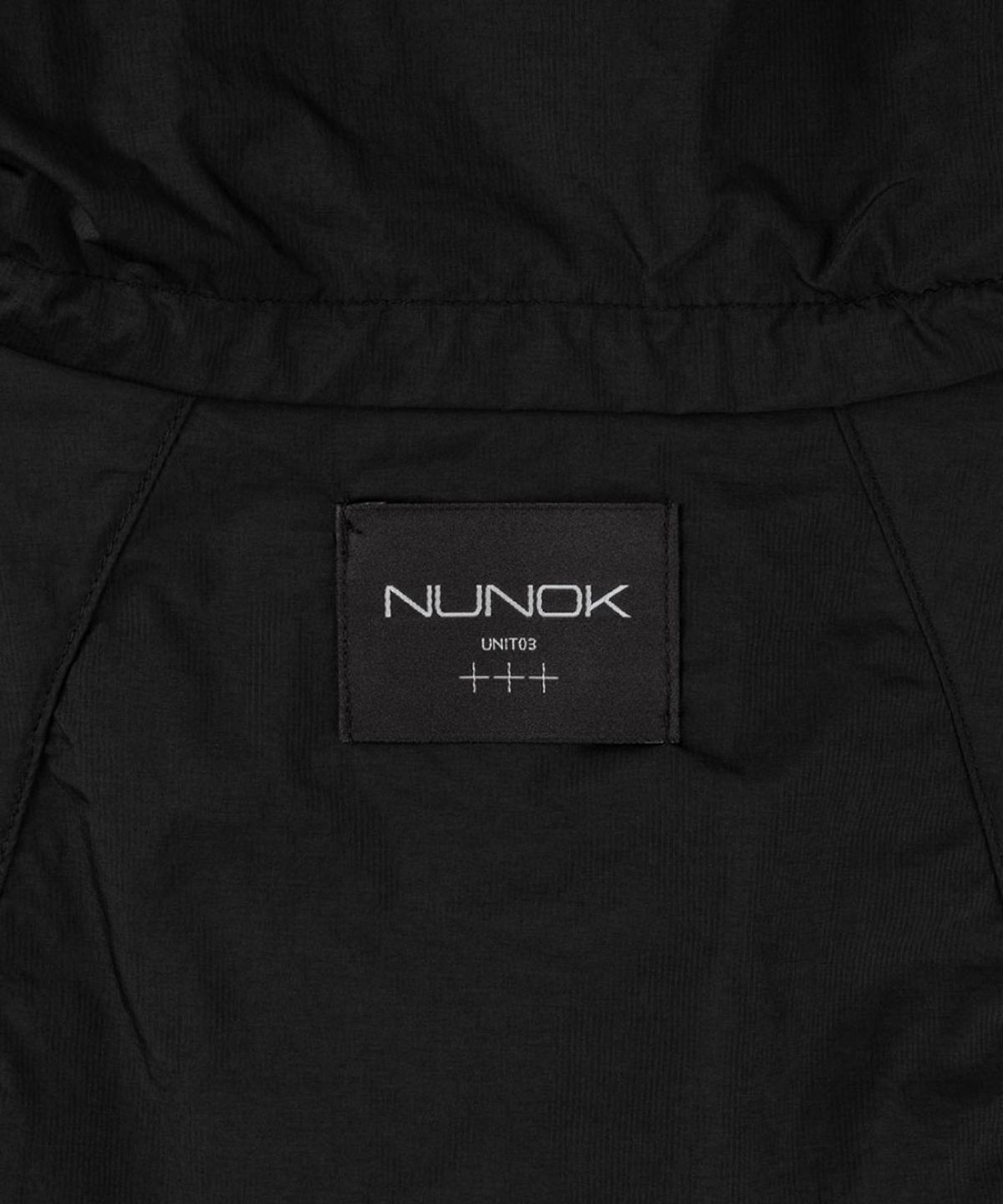 누녹(NUNOK) [ UNIT 03 ] ARC-SLEEVE SHELL (BLACK)