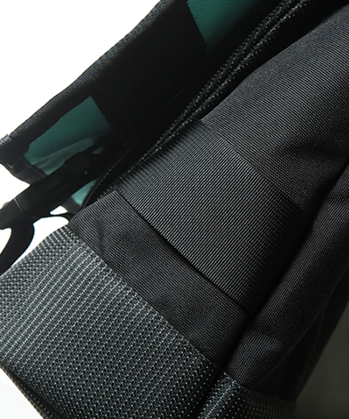 티레벨(T-LEVEL) Courier Messenger Bag Black
