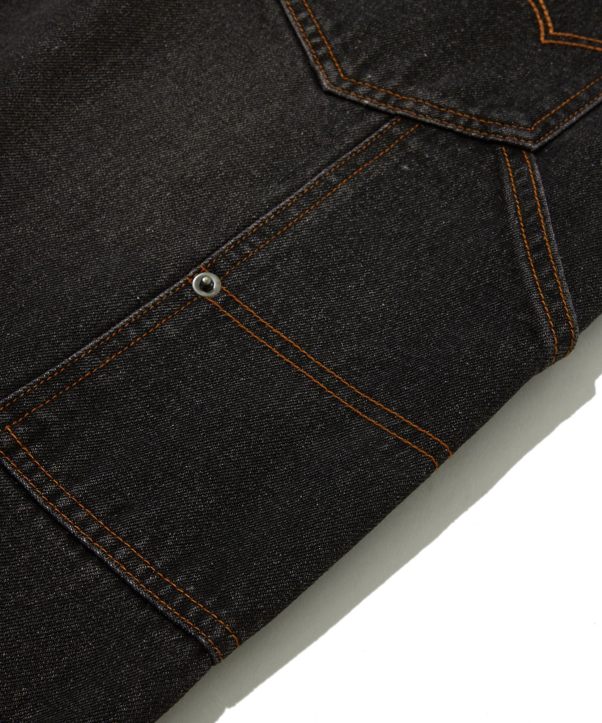 펜필드(PENFIELD) 데님 페인티드 배럴핏 더블니 팬츠 블랙_FS1WP31U