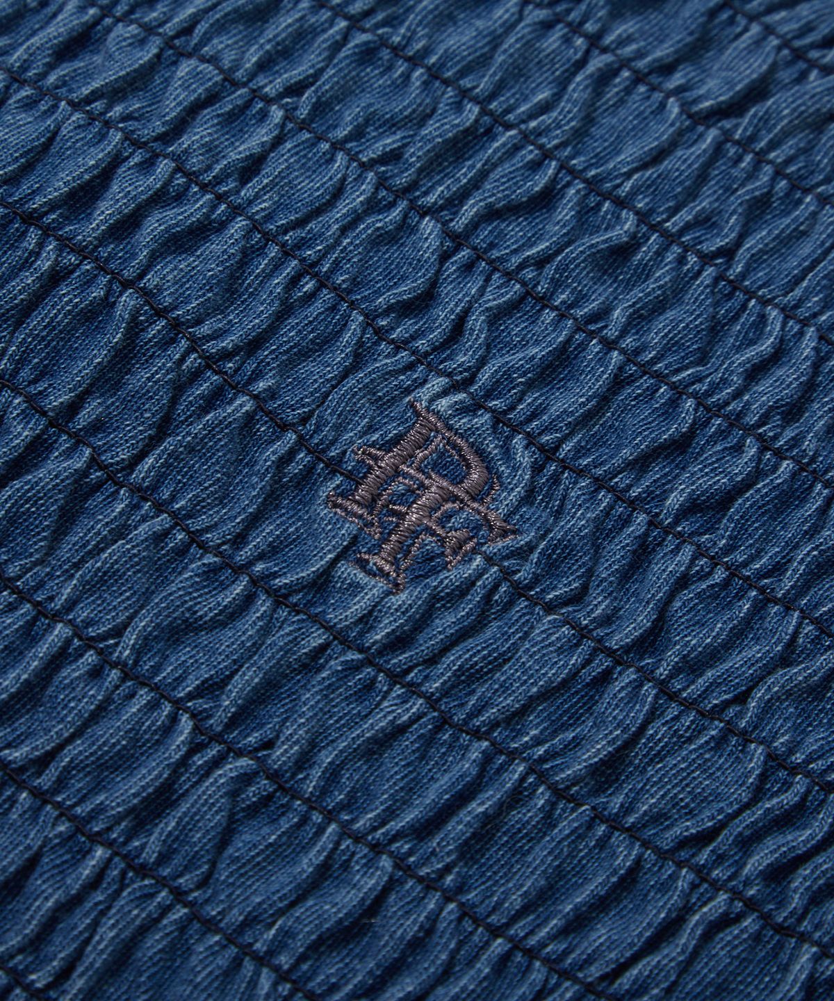 펜필드(PENFIELD) 인디고 러플 스모킹 반팔 티셔츠 라이트 인디고_FS2KT26F