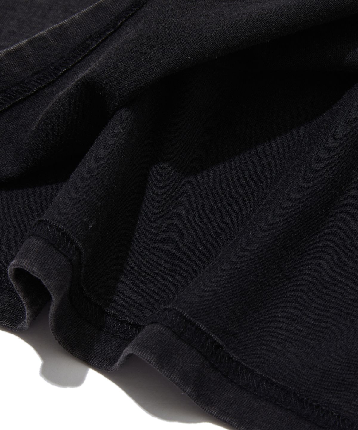 펜필드(PENFIELD) 뉴잉글랜드 빈티지 그래픽 링거 반팔티 블랙_FS2KT74U