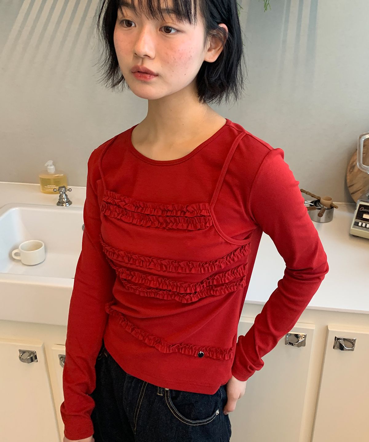 론론(RONRON) FRILL LAYERED LONG SLEEVE T SHIRT RED