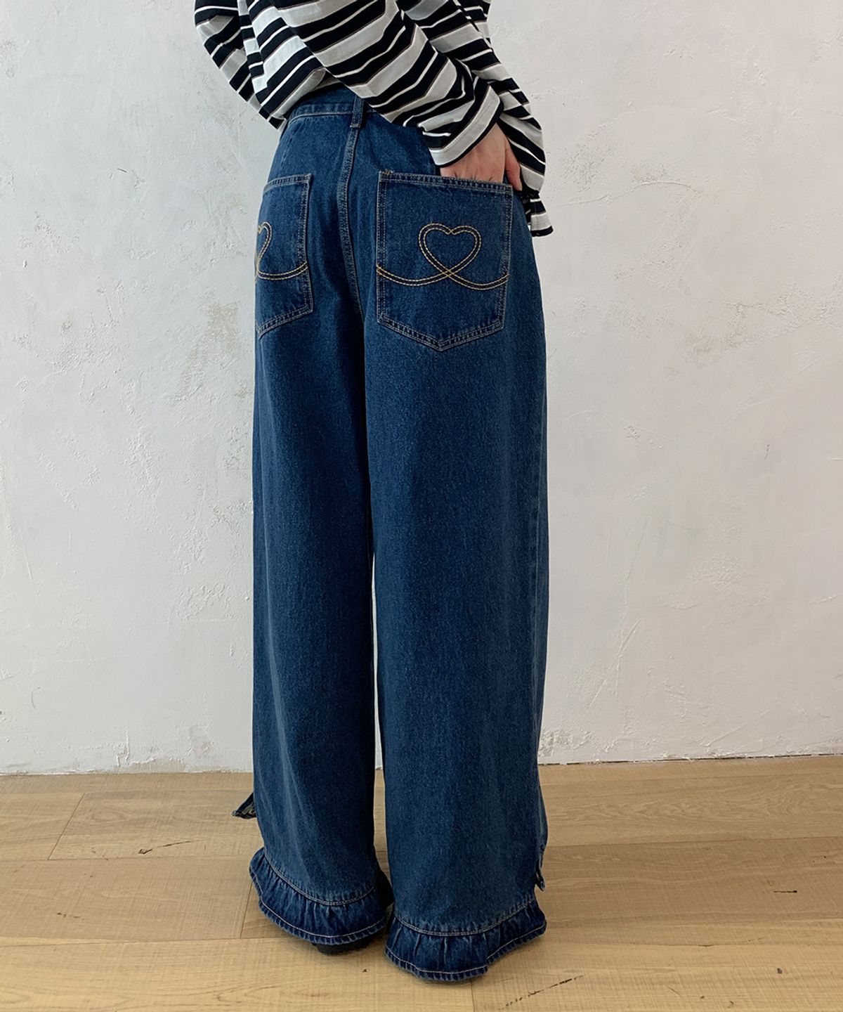 론론(RONRON) FRILL HEM WIDE DENIM PANTS MEDIUM BLUE