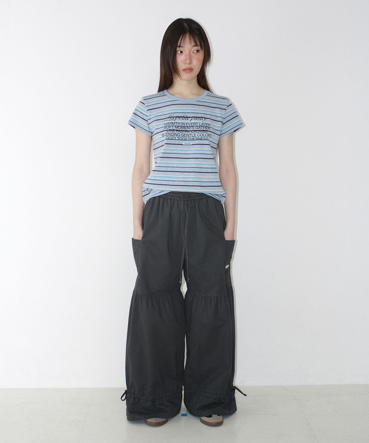 론론(RONRON) STRING FRILL SHIRRING WIDE PANTS NAVY