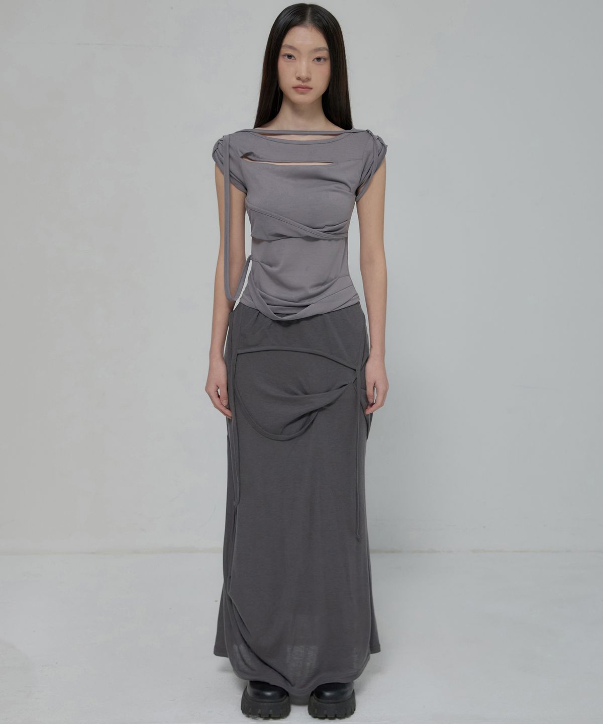 플레어업(FLAREUP) Asymmetrical Draped Strap Roll-Up T-Shirt (FL-170_Dark Gray)