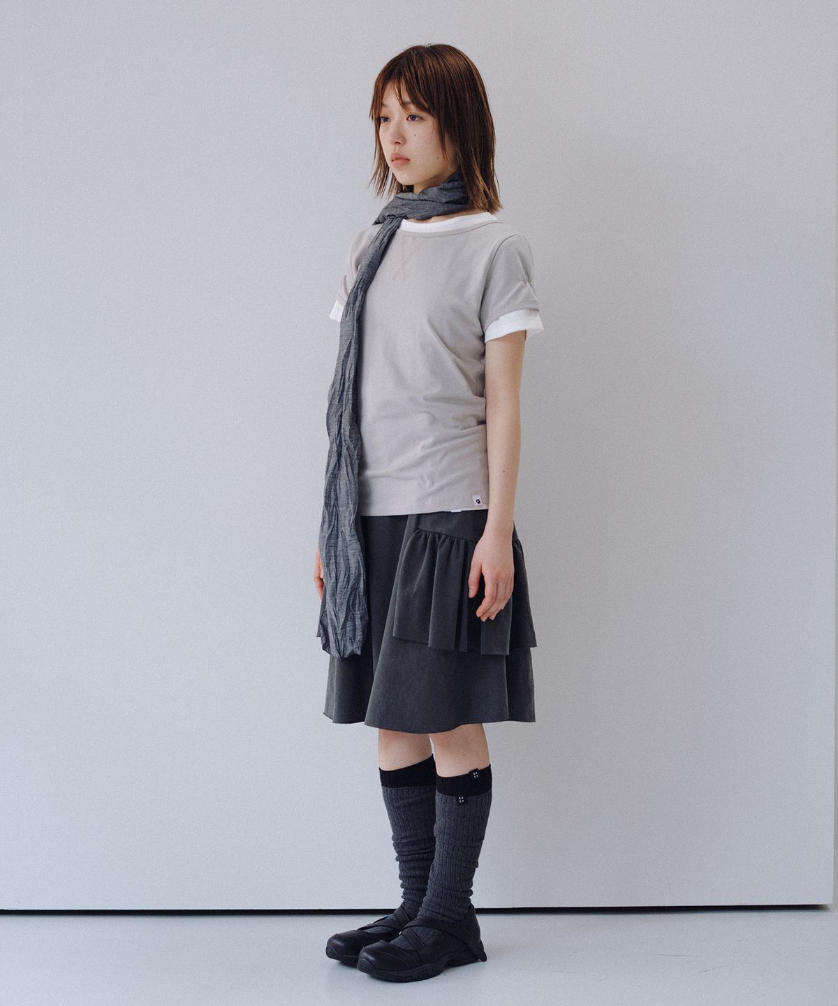 오헤시오(OHESHIO) SOFT WRINKLE SCARF, GRAY