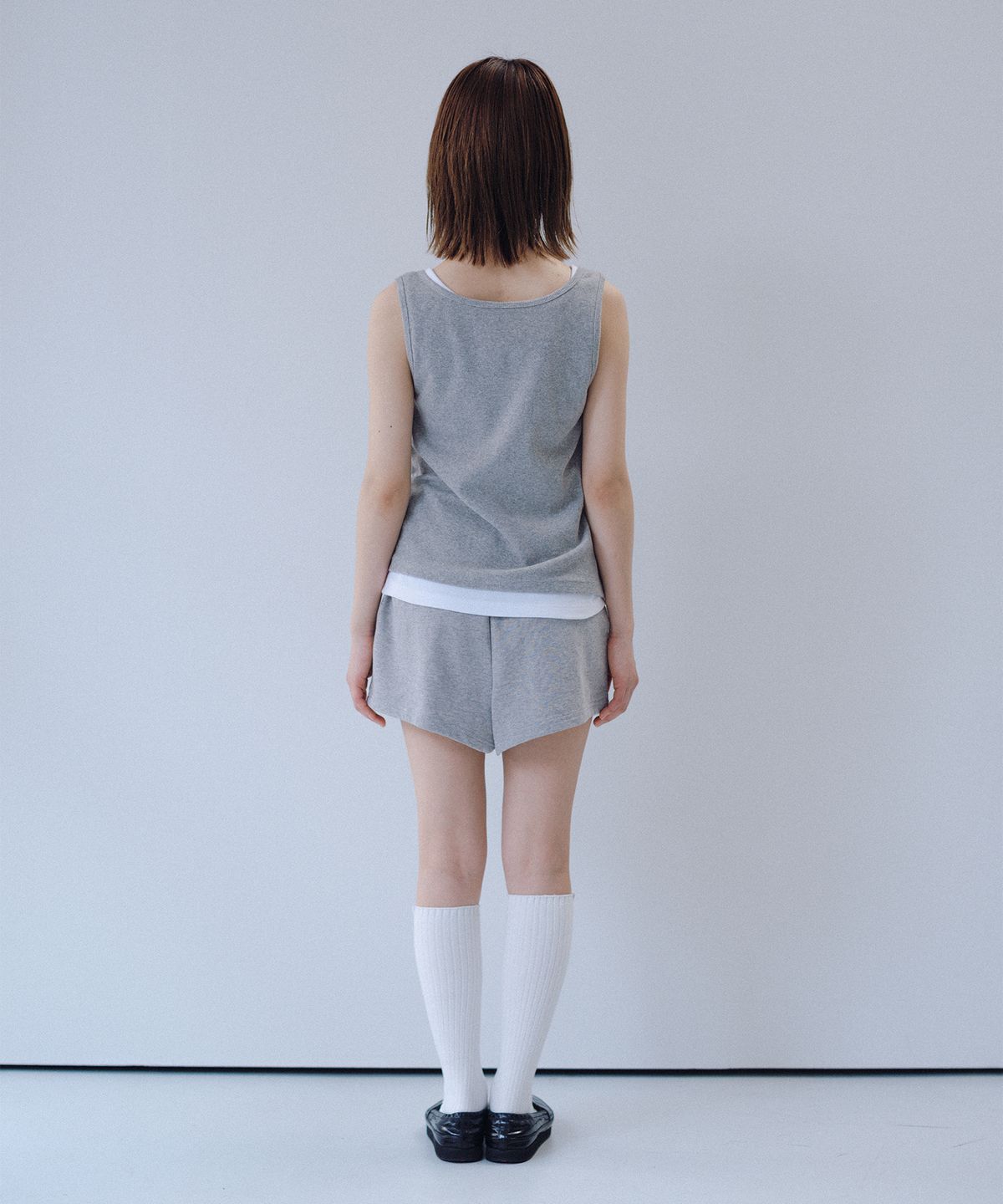 오헤시오(OHESHIO) BASIC U-NECK SLEEVELESS, MELANGE GRAY