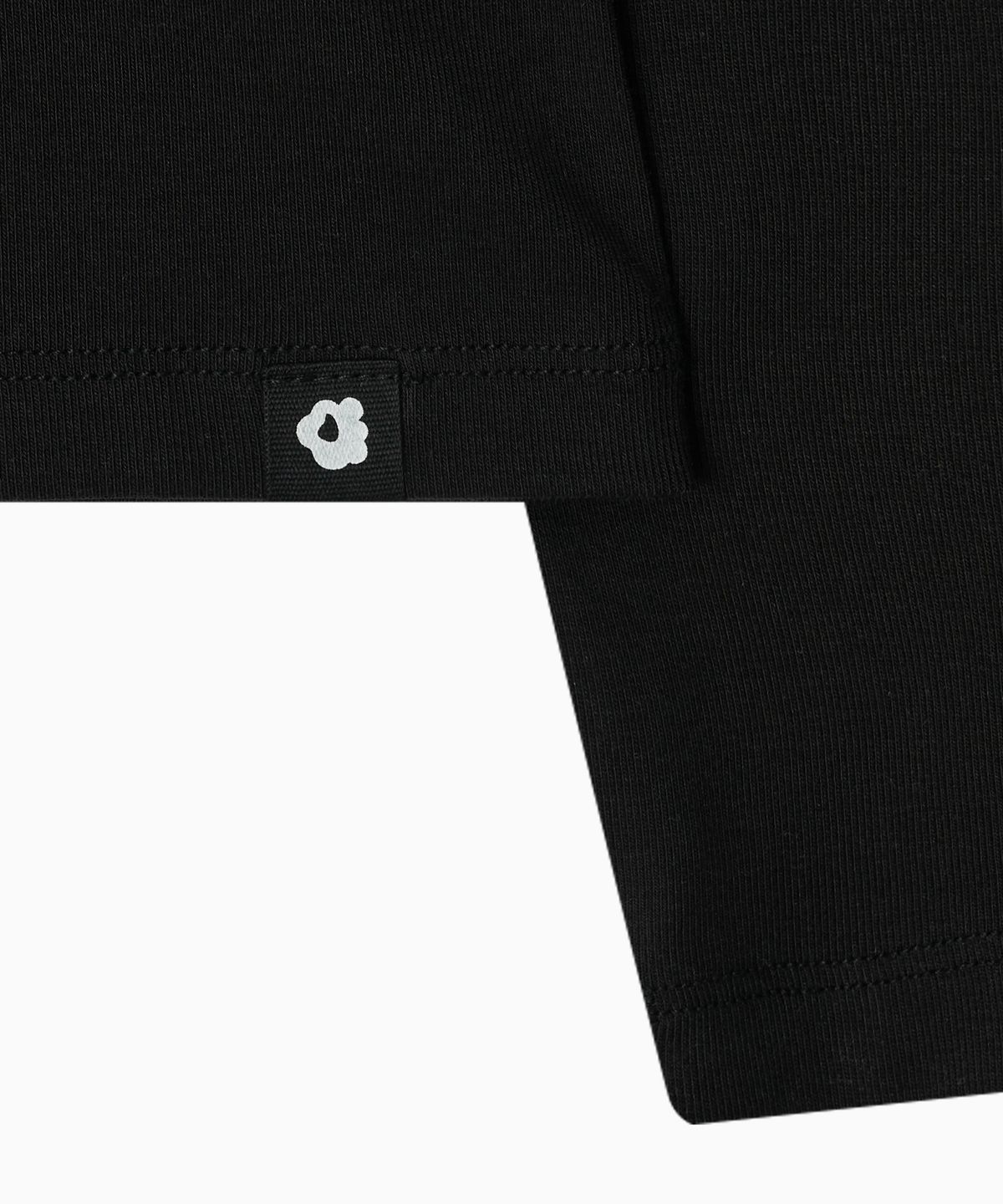 오헤시오(OHESHIO) BASIC SLIM LONG SLEEVE, BLACK