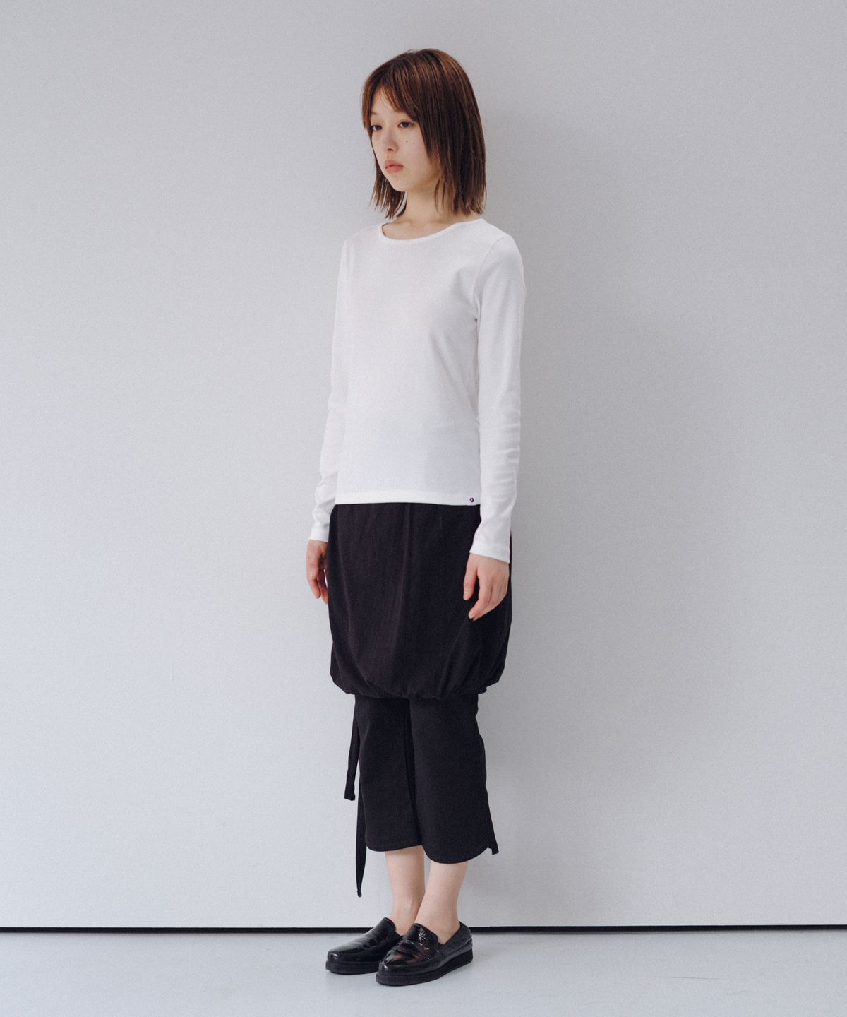 오헤시오(OHESHIO) BASIC SLIM LONG SLEEVE, WHITE