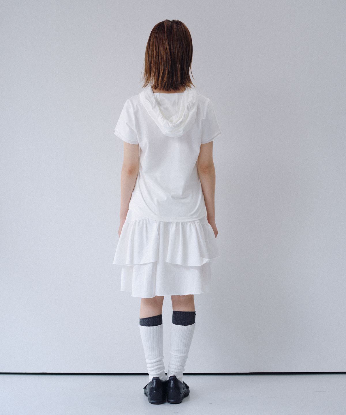 오헤시오(OHESHIO) SHIRRING MIDI BANDING SKIRT, WHITE