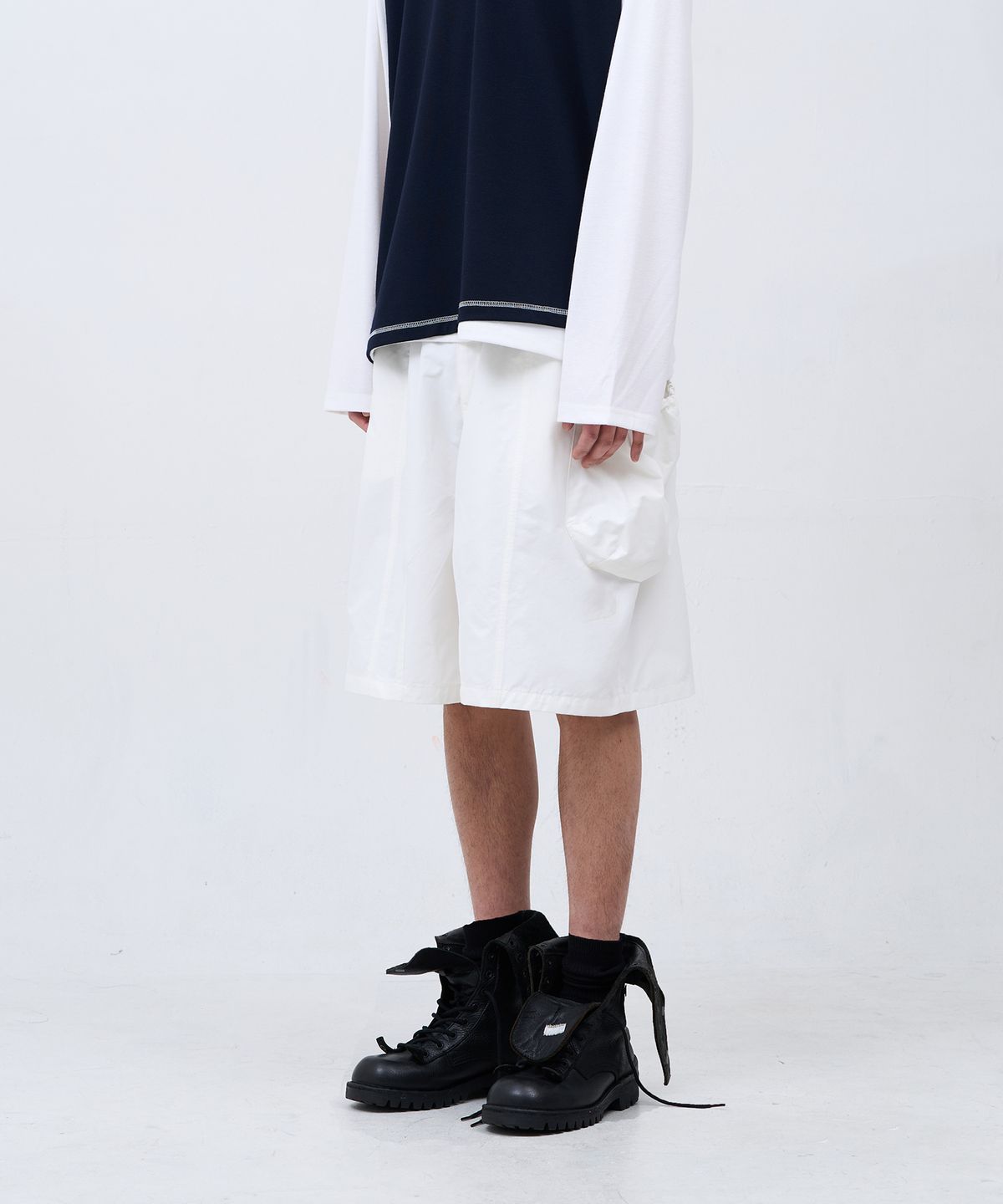 카사카사(KASAKASA) Utility Volume Shorts White