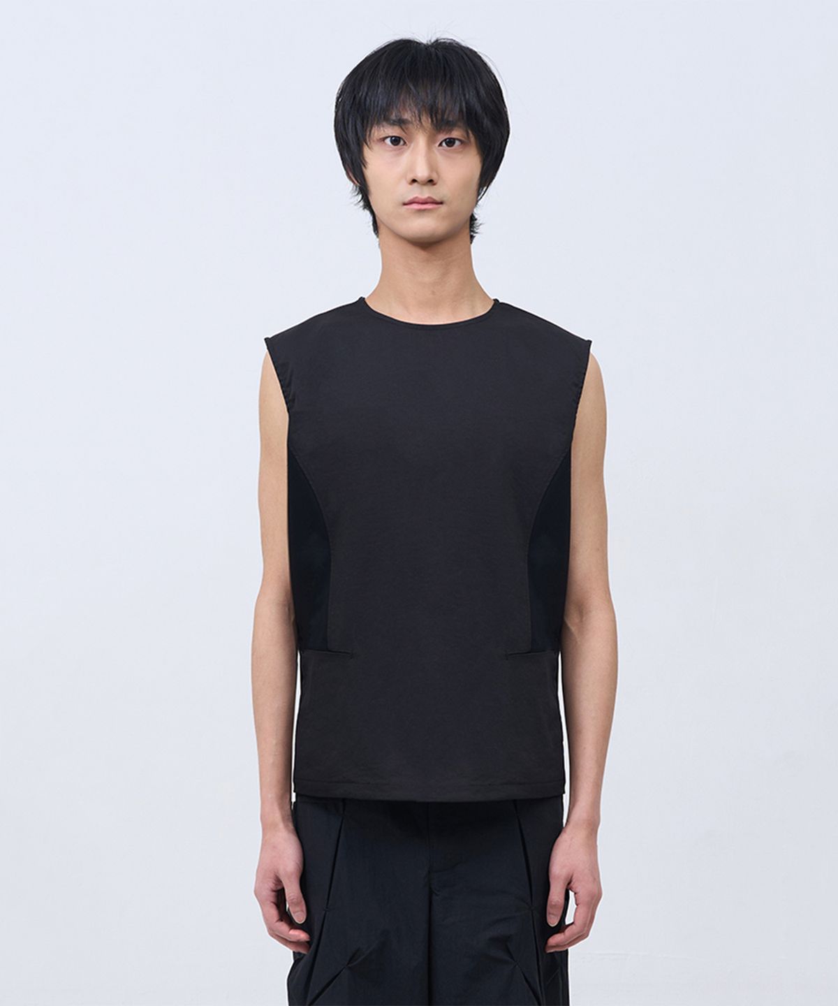 카사카사(KASAKASA) Contrast Panel Vest Black