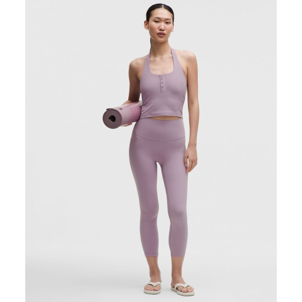 룰루레몬(LULULEMON) 리브드 Nulu 헨리 홀터 탱크탑 *라이트 서포트, B C컵  LOTU