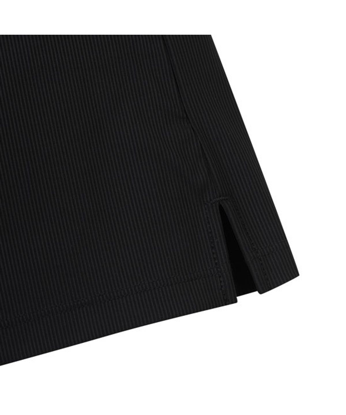 골든베어(GOLDEN BEAR) (W) Mock-neck Short Sleeve T-shirt G5TAM26301BKX