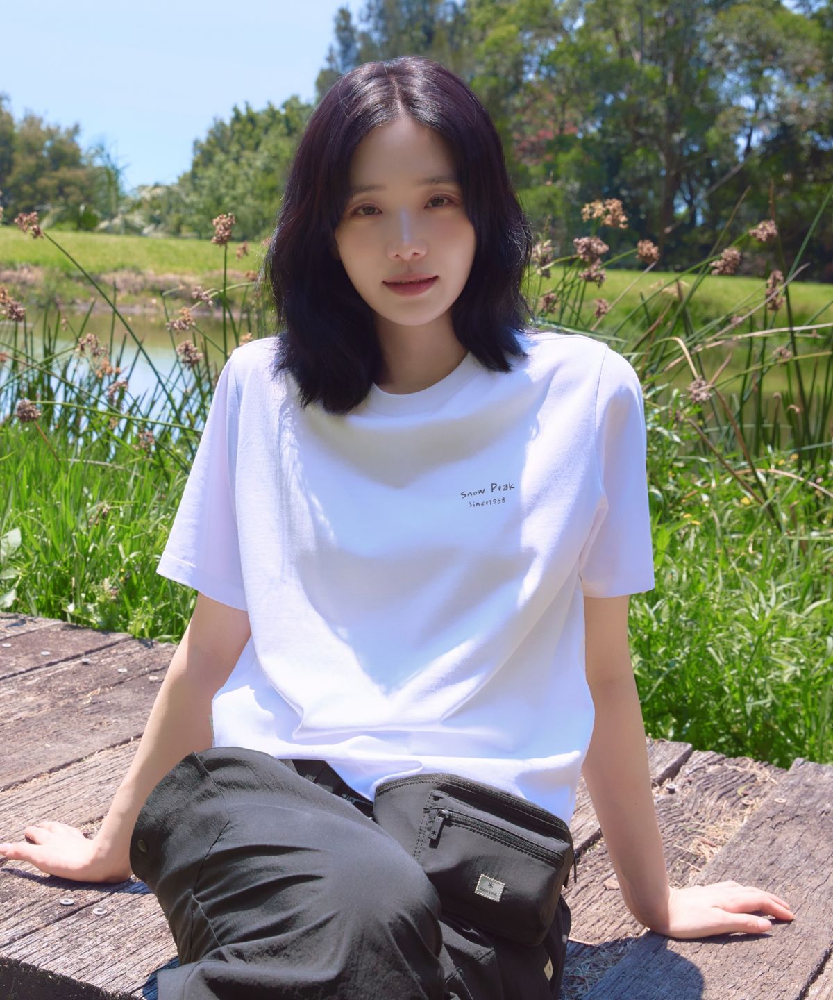 스노우피크 어패럴(SNOWPEAK APPAREL) 에어로쿨 여성 가드닝 그래픽 반팔 티셔츠 (S26MWFTS23) White