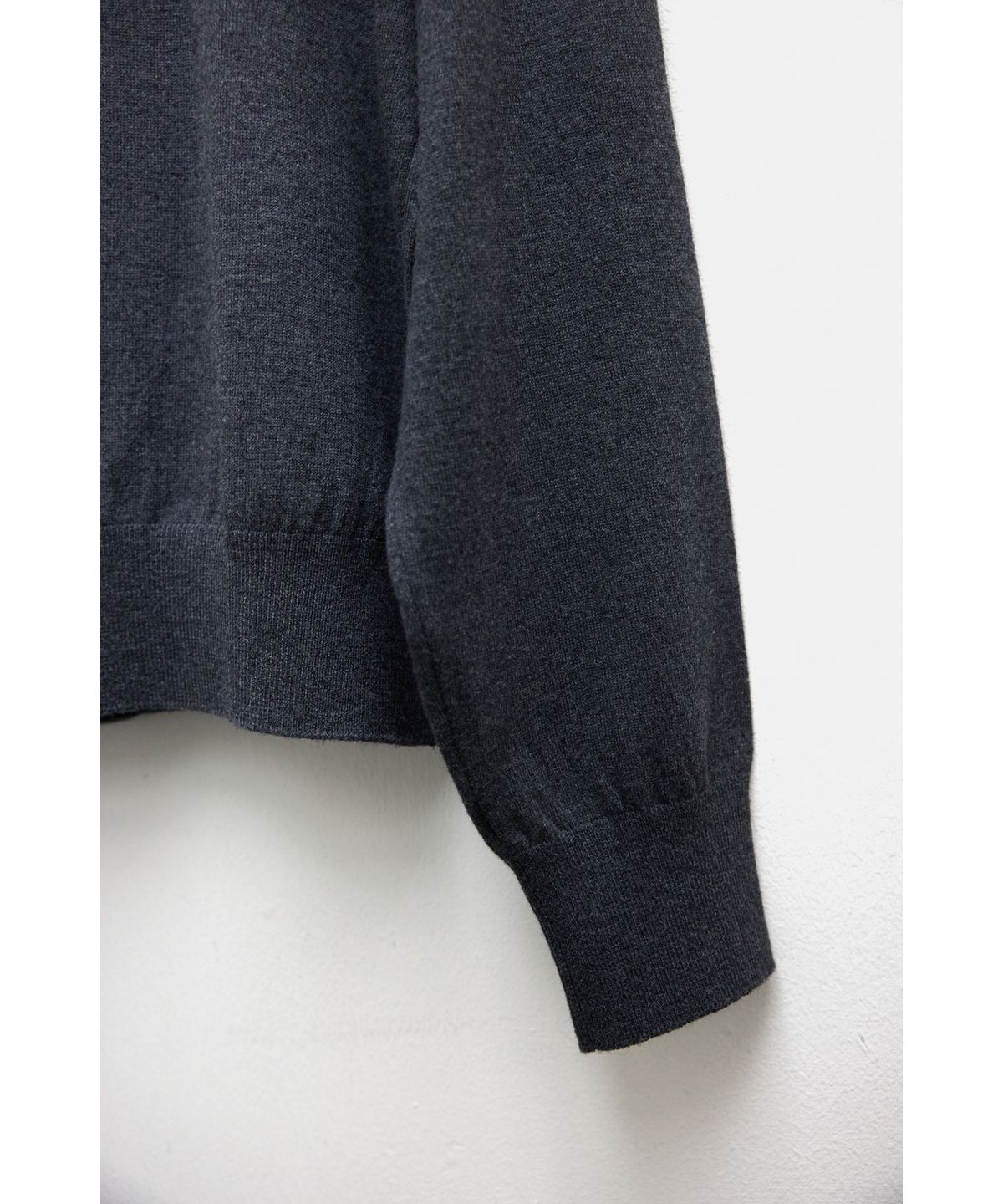 유스(YOUTH) Hidden Button Round Neck Cardigan - Charcoal Grey