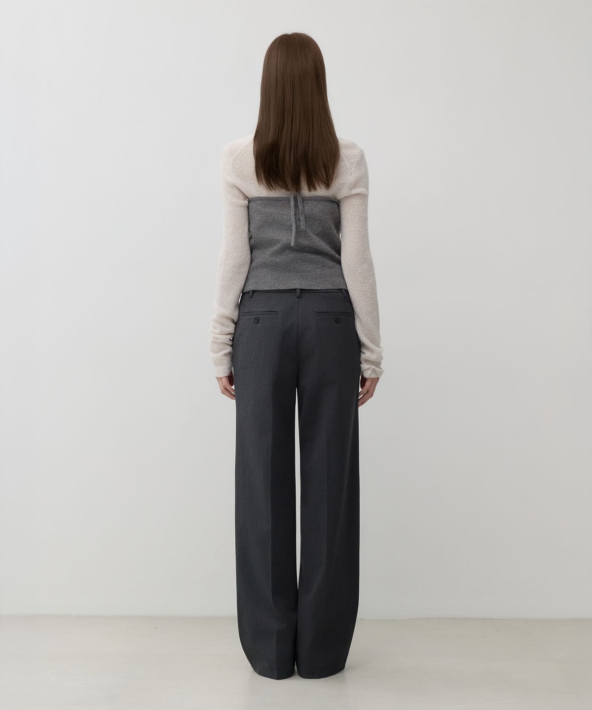 무신사 스탠다드 우먼(MUSINSA STANDARD WOMAN) 우먼즈 헤비웨이트 속기모 와이드 히든 밴딩 슬랙스 [차콜 그레이]